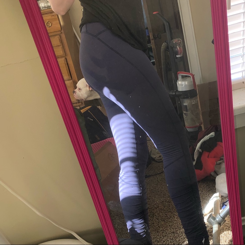 Size 6 full length lululemon leggings!